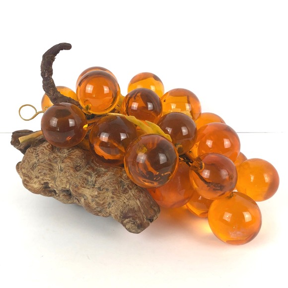 VTG 70's MCM Large Amber Lucite Grape Cluster On Burled Driftwood Base 11